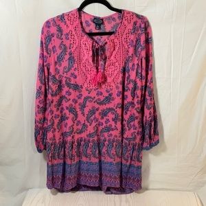 Scoop boho tunic in pink and blue. Size 4-6. Lace trim at neck. Long sleeves.